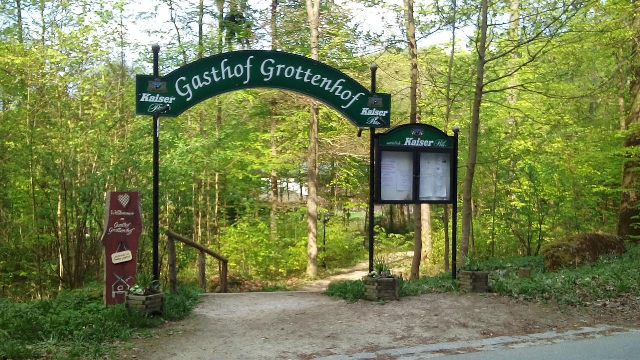 Gasthof Grottenhof Hotel Neuhaus an der Pegnitz Zewnętrze zdjęcie